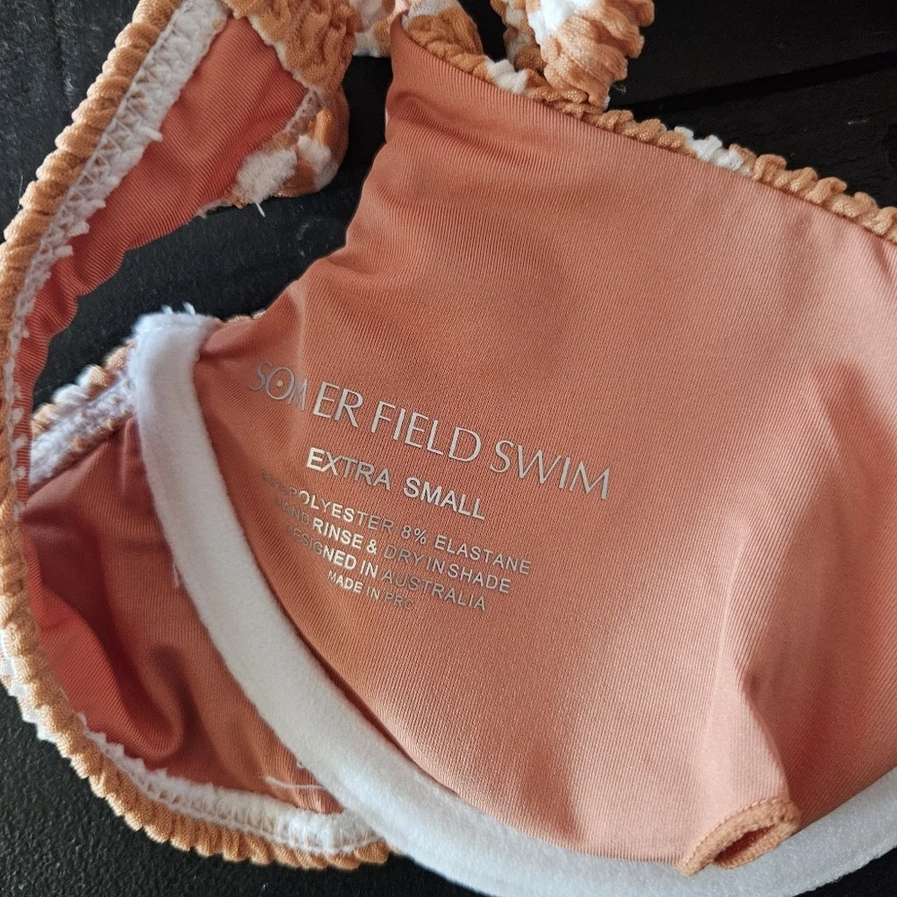 Somerfield Swim NWT Women's XS Orange White Striped Bikini Top Bra Textured